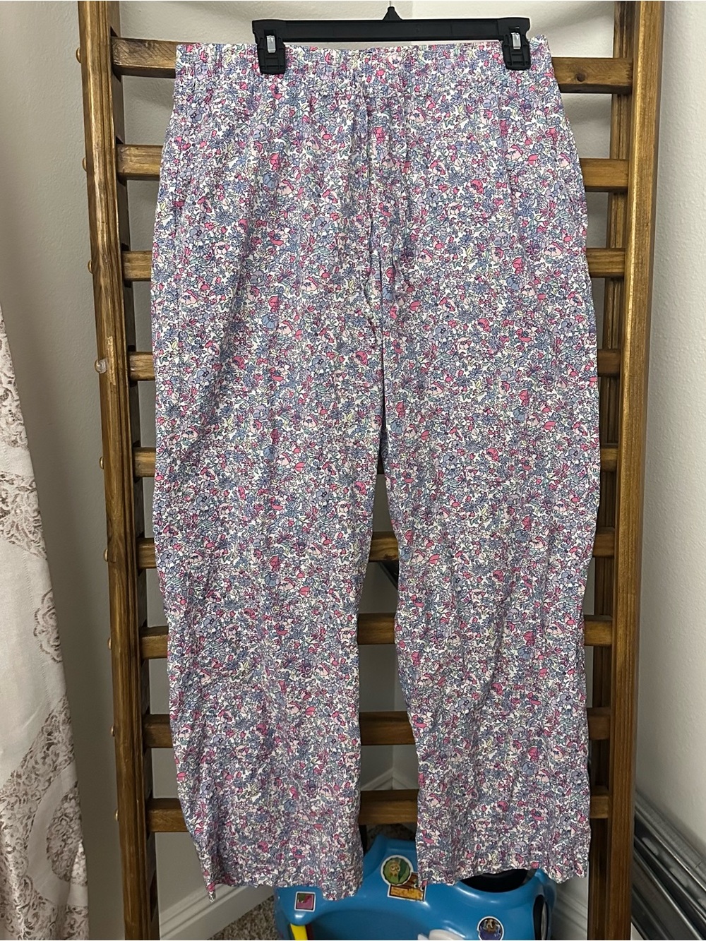 GAP Floral Elastic Waist Pants in Pink, Blue & White - Picture 1 of 5